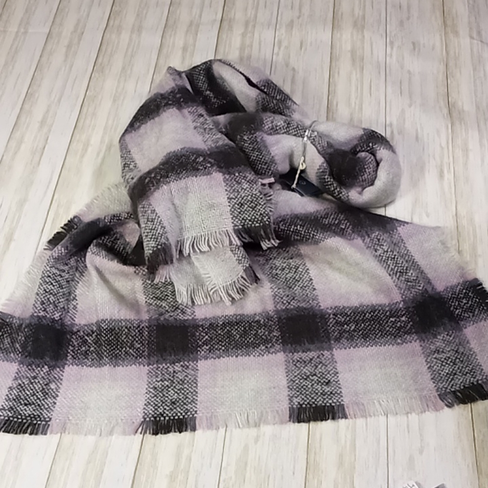 Universal Threads Oblong Scarf One Size - Picture 3 of 8